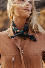 Load image into Gallery viewer, The Betty Handker Bandana Handker Bandana