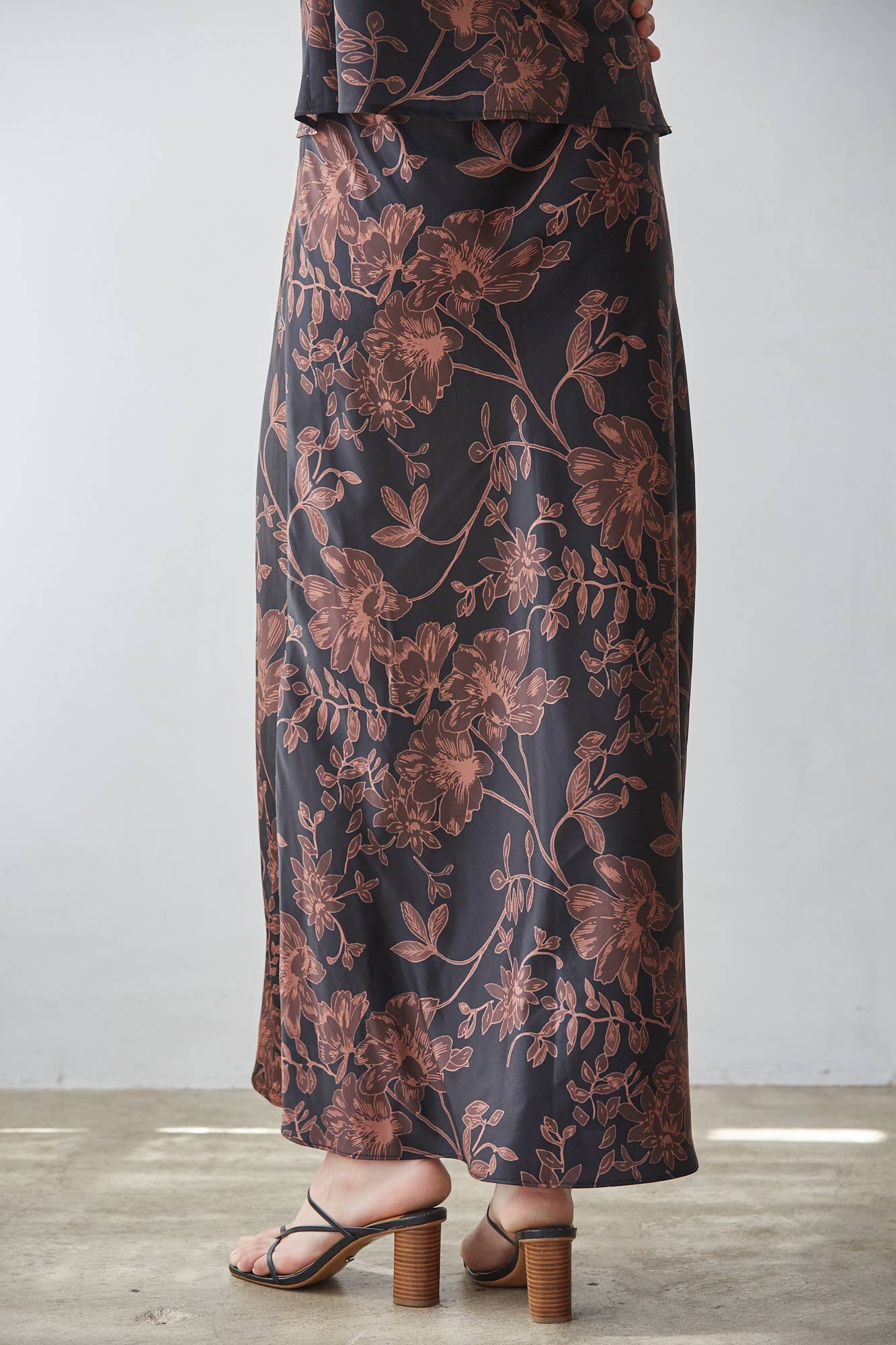 Woven Polyester Floral Print Maxi Skirt