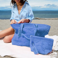 Load image into Gallery viewer, Blue Weekender Bag Lu & Elle