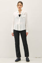 Load image into Gallery viewer, Classic White Button Up Blouse