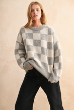 Load image into Gallery viewer, Checkered Sweater