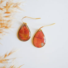 Load image into Gallery viewer, Oak Dew Drop Earrings