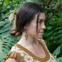 Load image into Gallery viewer, Organic Leaf Earrings Altiplano