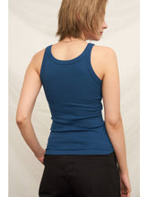 Load image into Gallery viewer, Scoop Neck Tank with Built-in Bra