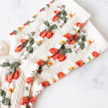 Load image into Gallery viewer, Strawberry Farm Socks Tiepology
