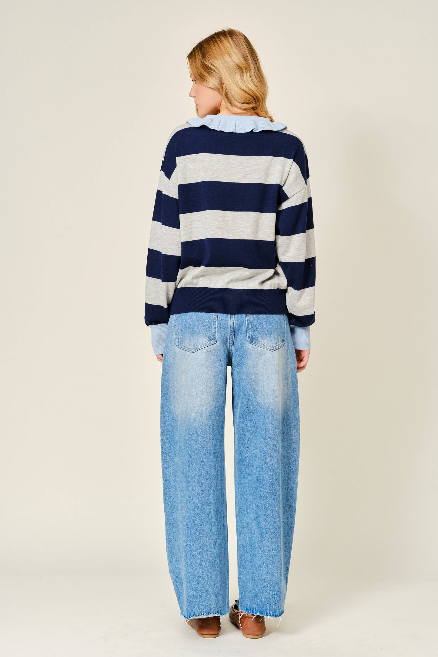 Barrel Denim Jeans with Lace Detail