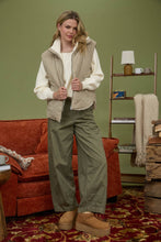 Load image into Gallery viewer, Quilted Puffer Vest