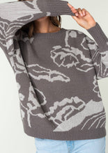 Load image into Gallery viewer, Oversized Floral Pullover