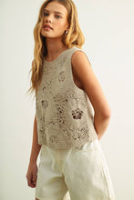 Load image into Gallery viewer, Floral Pattern Knitted Top