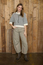 Load image into Gallery viewer, Boxy Sweater Top
