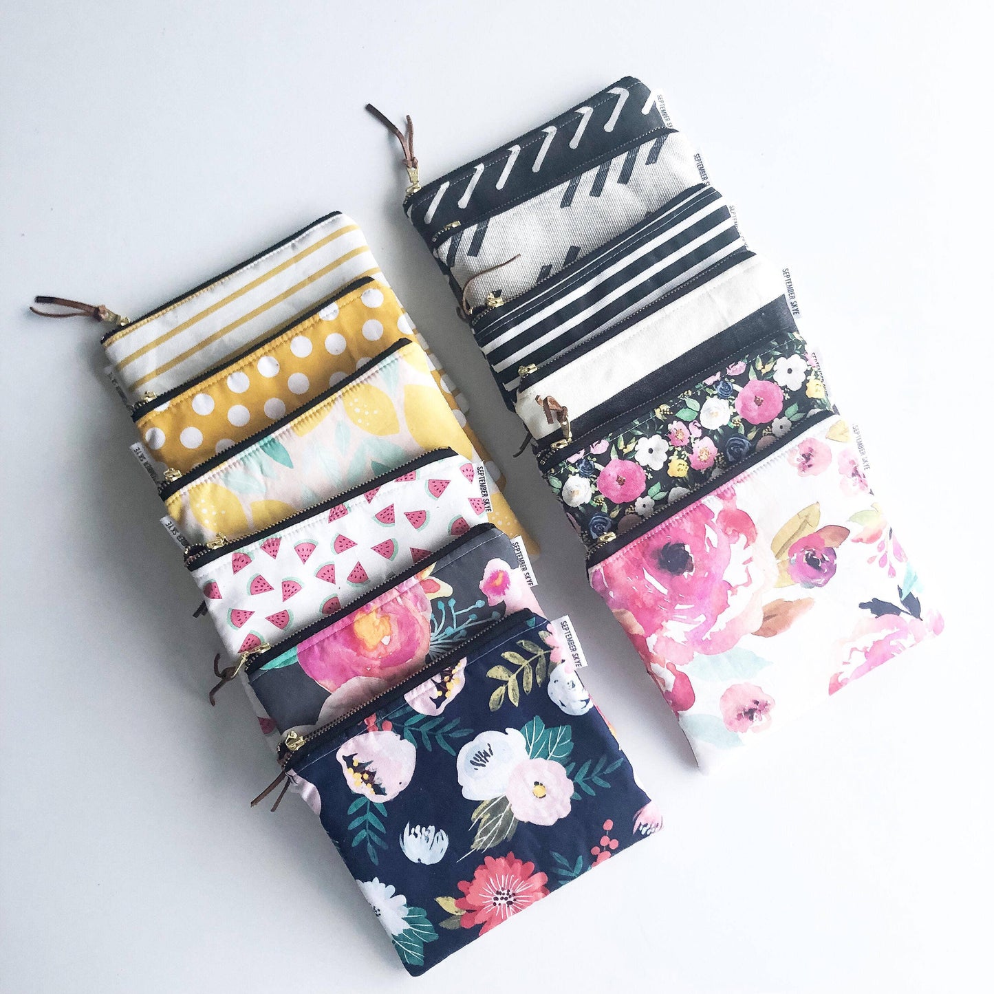 Simple zipped pouch in black and white stripes