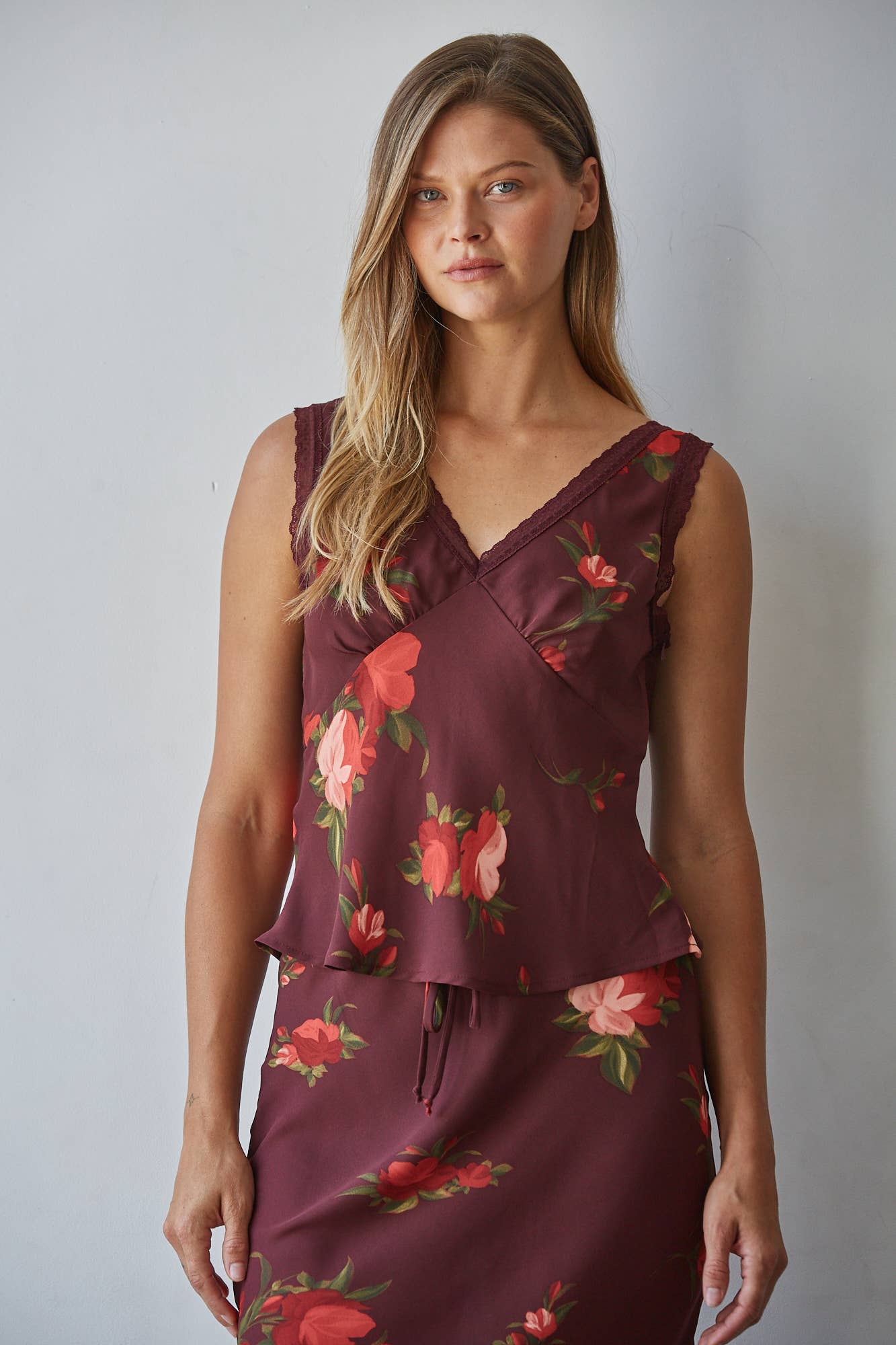 Woven Floral Print V Neck Sleeveless Top