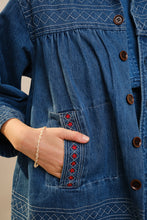 Load image into Gallery viewer, Embroidery Detailed Over Sized Denim Jacket
