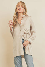 Load image into Gallery viewer, Satin Side Slit Shirt
