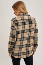Load image into Gallery viewer, FLANNEL PLAID SHACKET

