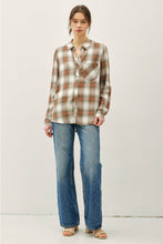 Load image into Gallery viewer, Plaid Button Up Shirt
