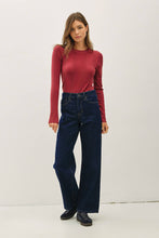 Load image into Gallery viewer, Ribbed Form Fitted Knit Sweater
