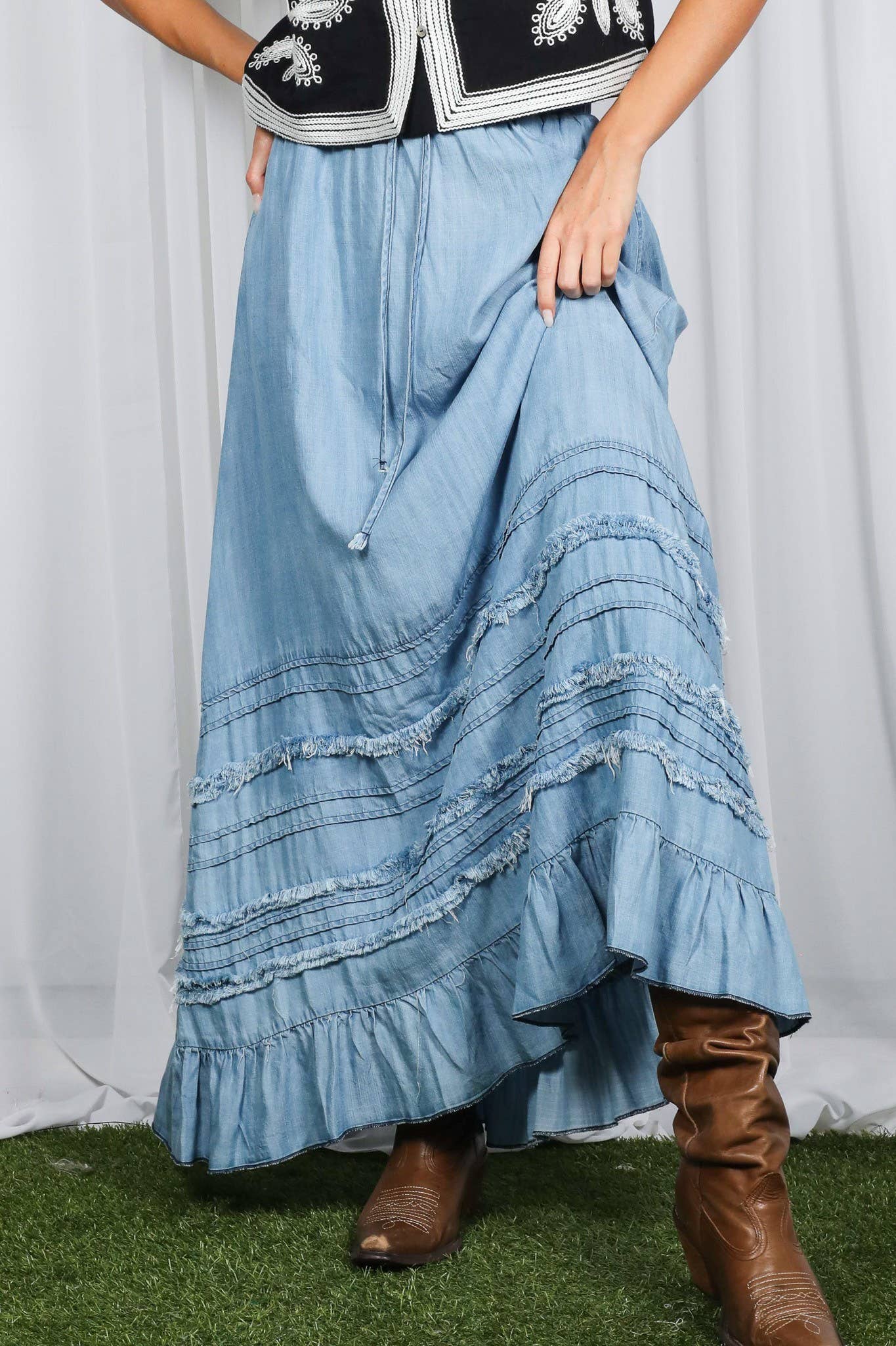 Ruffle Frayed Hem Chambray Casual Western Maxi Skirt