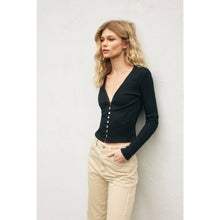 Load image into Gallery viewer, Black V-Neck Long Sleeve Top

