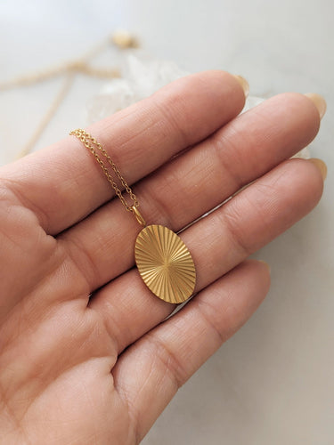 Oval Burst Necklace Boem