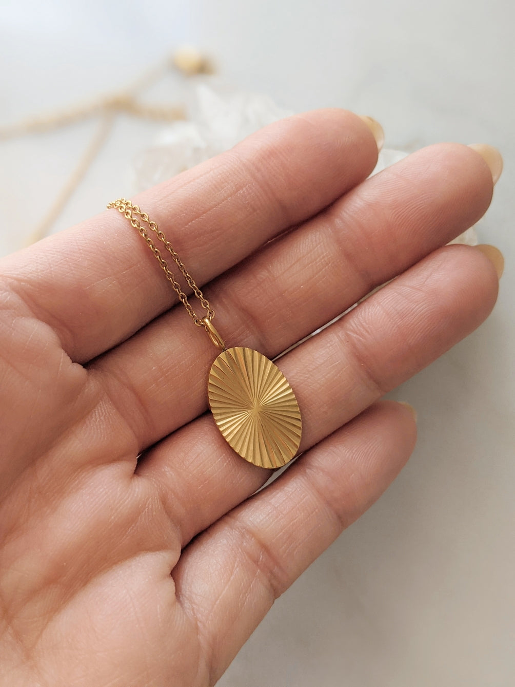 Oval Burst Necklace Boem
