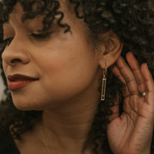 Load image into Gallery viewer, Slim Bar Mustard Seed Earring

