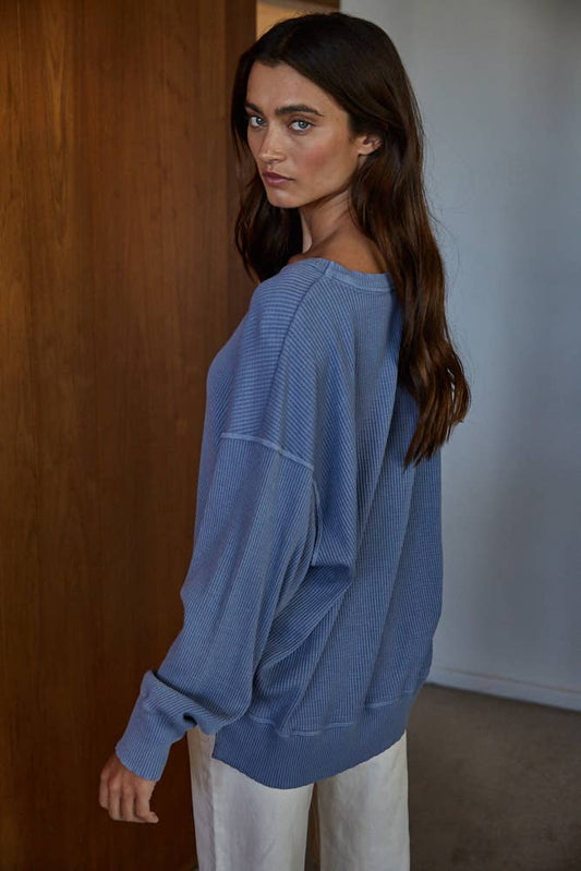 Knit Drop Shoulder Long Sleeve Top with Side Slits: Dark Cobalt