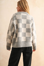 Load image into Gallery viewer, Checkered Sweater
