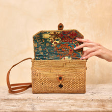 Load image into Gallery viewer, Ata Vine Rectangle Box Crossbody Bag
