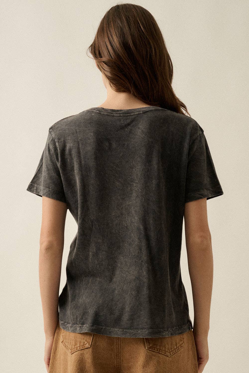 Star Horse Vintage-Wash V-Neck Graphic Tee