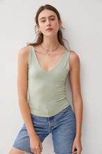 Load image into Gallery viewer, Spring Basic V-Neck Tank
