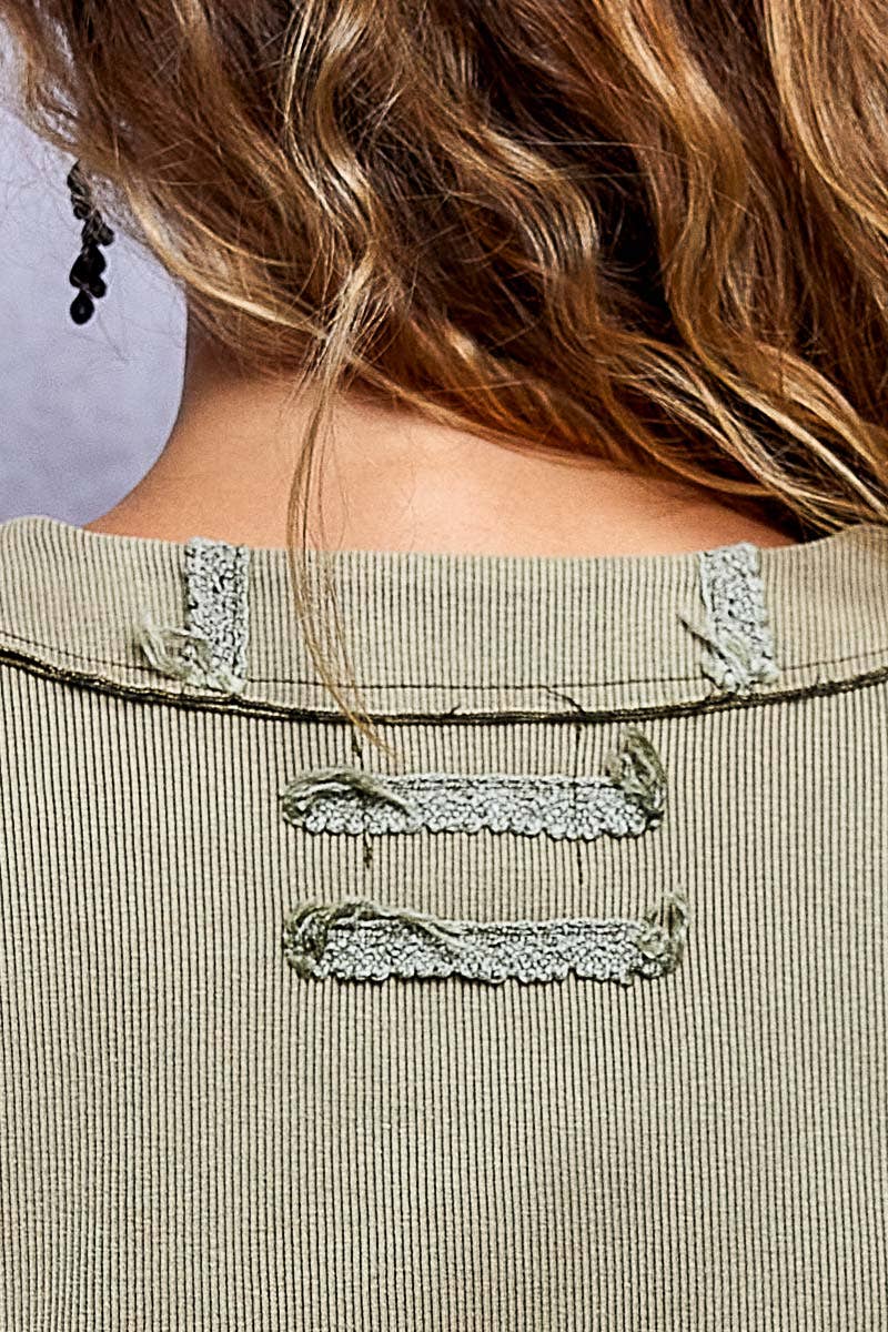 Vintage-Inspired Wash Button-Front Placket Ribbed Knit Top