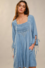 Load image into Gallery viewer, 3/4 Sleeve Stitch Detail Chambray Dress
