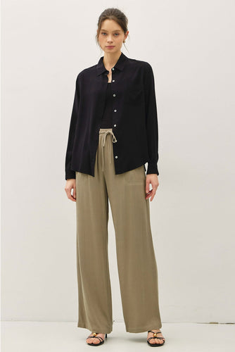 Black Classic Cut Button Up Be Cool