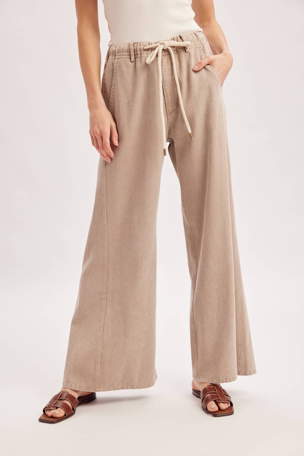 Mid-Rise Flare Knit Pants