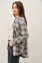 Load image into Gallery viewer, Classic Plaid Shirt
