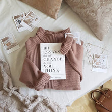 Load image into Gallery viewer, 101 Essays That Will Change the Way You Think Thought Catalog
