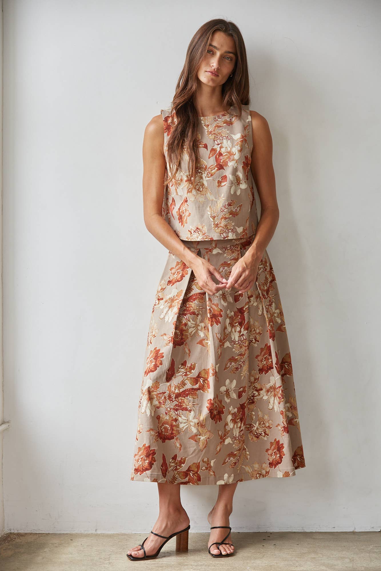 Woven Floral Print Pleated Flare Midi Skirt
