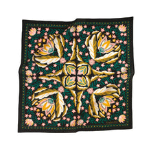 Load image into Gallery viewer, The Betty Handker Bandana Handker Bandana
