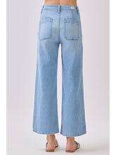 Load image into Gallery viewer, Front Patch Pocket Wide Leg 
