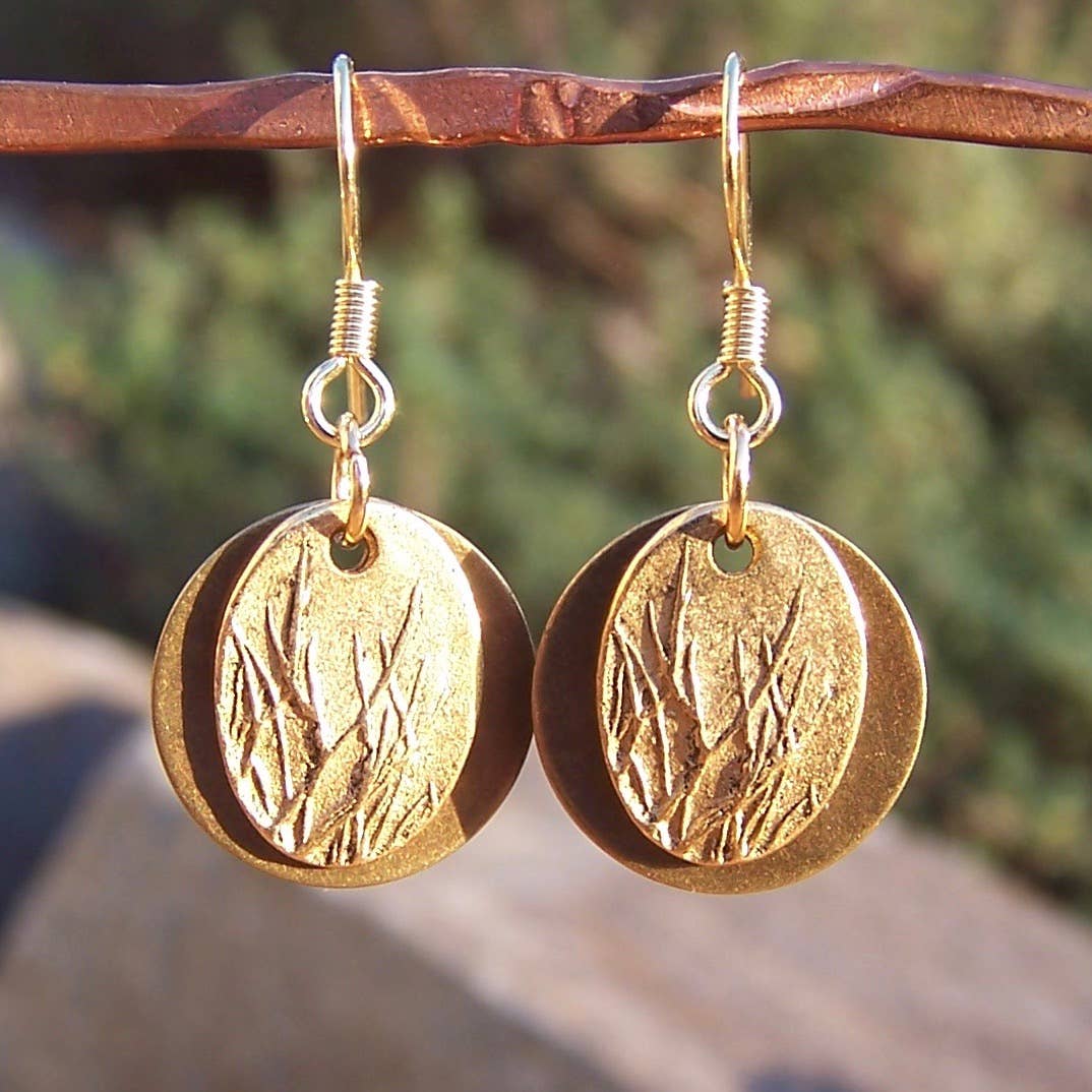 Fairy Garden Charm Earrings: Silver Berry Leaf