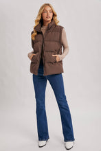 Load image into Gallery viewer, FUNNEL NECK COLLAR QUILTED PUFFER VEST
