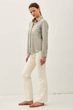 Load image into Gallery viewer, Tencel Rolled Cuff Button Up Blouse
