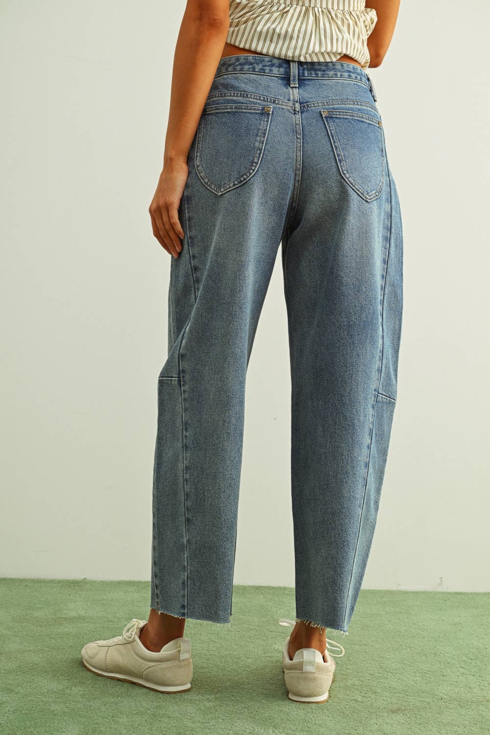 Classic Tapered Barrel Jeans 