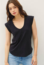 Load image into Gallery viewer, Basic Scoop Neck Top
