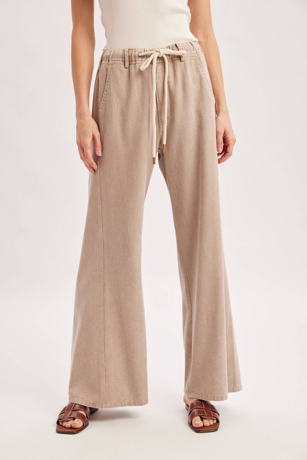 Mid-Rise Flare Knit Pants