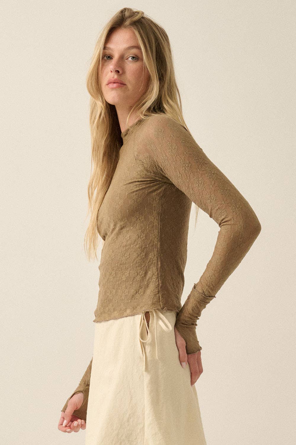 Floral Lace Mock-Neck Fitted Long-Sleeve Thumbhole Top