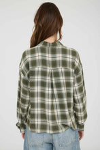 Load image into Gallery viewer, Plaid Boxy Long Sleeve Shirt
