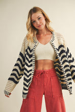 Load image into Gallery viewer, Wavey Pattern Cardigan
