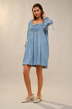 Load image into Gallery viewer, 3/4 Sleeve Stitch Detail Chambray Dress
